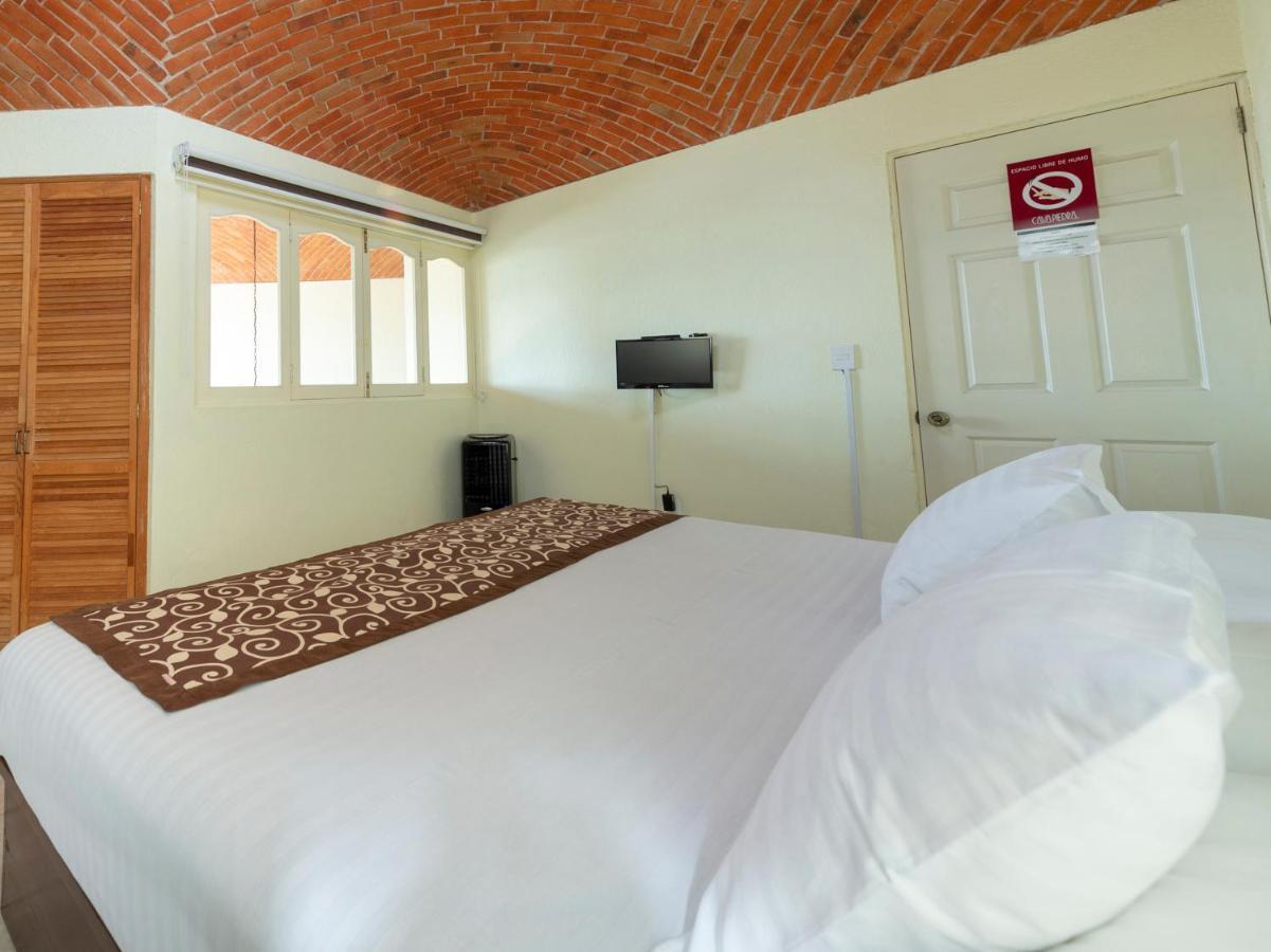 Hôtel Capital O Cava Piedra à Tequisquiapan Extérieur photo