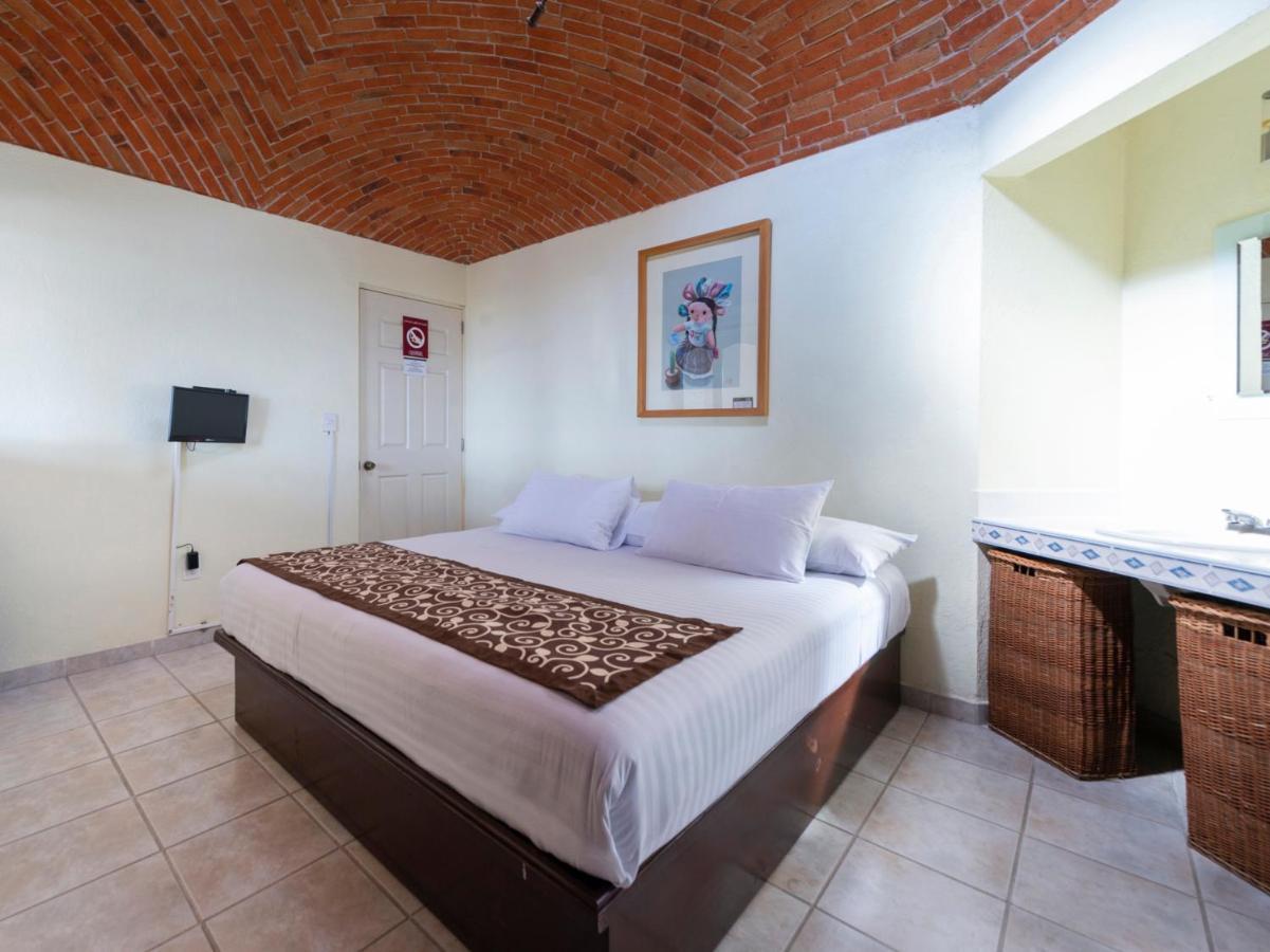 Hôtel Capital O Cava Piedra à Tequisquiapan Extérieur photo